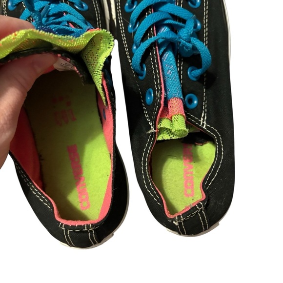 Converse Women’s black with blue, Pink, Green Lace tongue Low Tops Sz 9 - Picture 5 of 9
